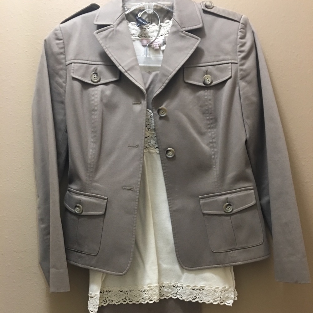 Antonio Melani Two Piece Suit With Matching Top